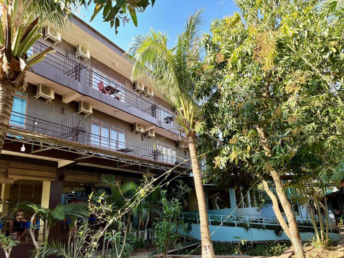 River Dolphin Hotel Kratié Exterior foto
