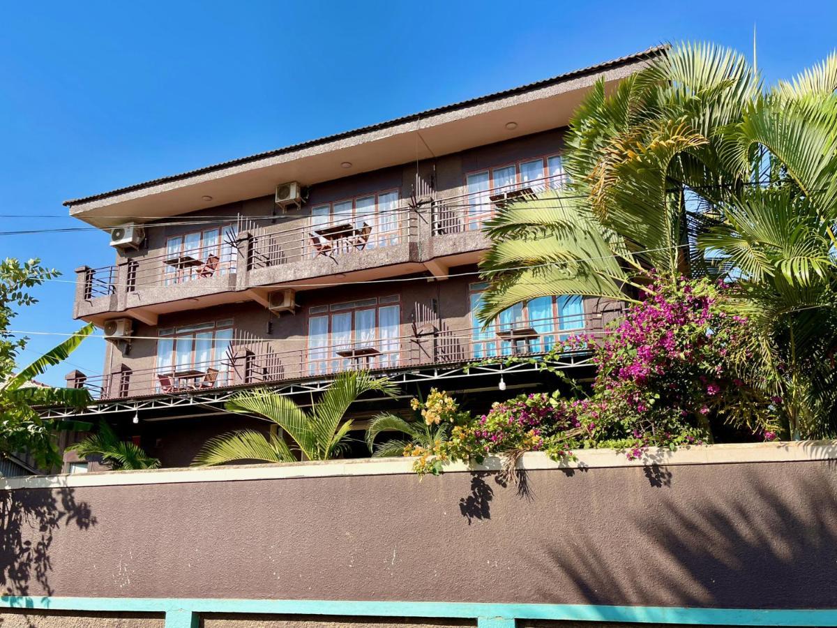 River Dolphin Hotel Kratié Exterior foto