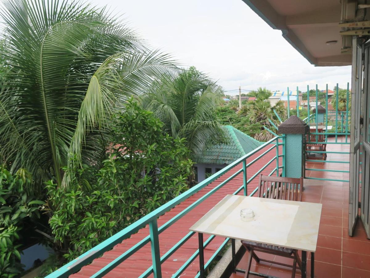River Dolphin Hotel Kratié Exterior foto